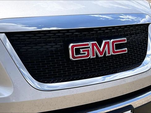 Used 2008 GMC Acadia SLT w/ Convenience Package FWD image 30