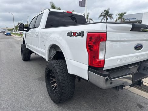 Used 2019 Ford F250 Lariat w/ Lariat Value Package image 6