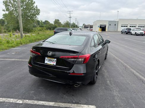 Used 2024 Honda Civic Sport image 6