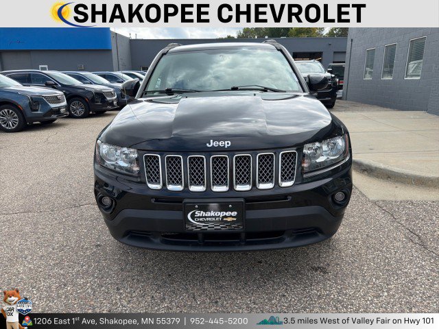 Used 2016 Jeep Compass Latitude AWD/4WD image 2