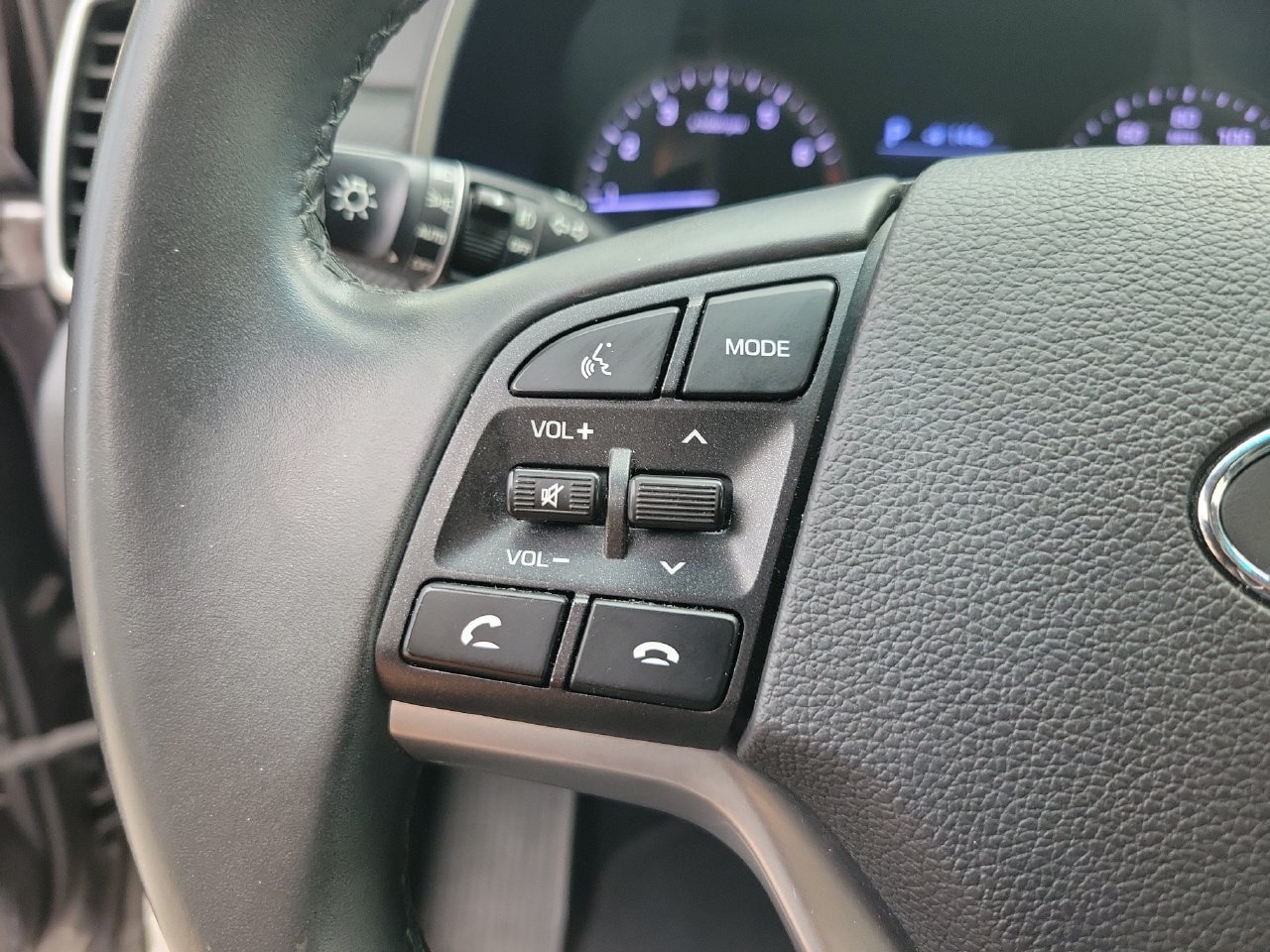 Used 2020 Hyundai Tucson Sport FWD image 19