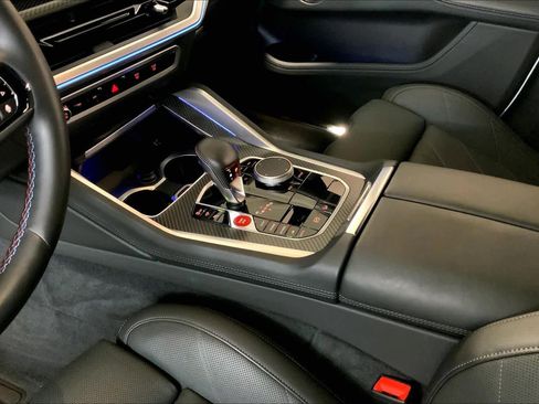 Used 2025 BMW XM image 17