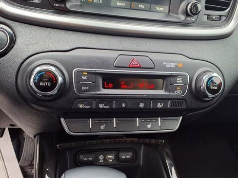 Certified 2020 Kia Sorento EX image 16
