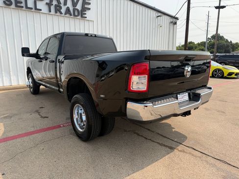 Used 2023 RAM 3500 Big Horn w/ Level 1 Equipment Group AWD/4WD image 4