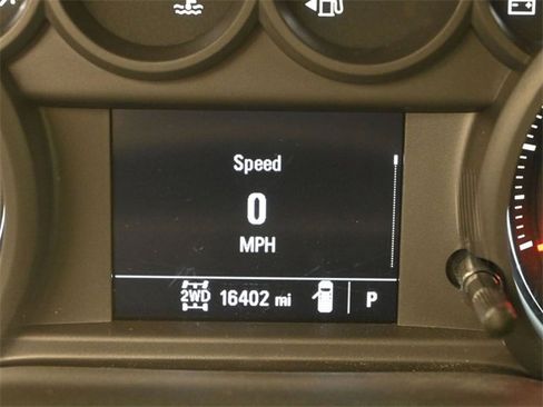 Used 2022 Chevrolet Silverado 2500 Custom w/ Custom Convenience Package image 16