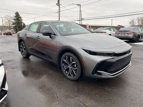 New 2026 Toyota Crown Limited image 8