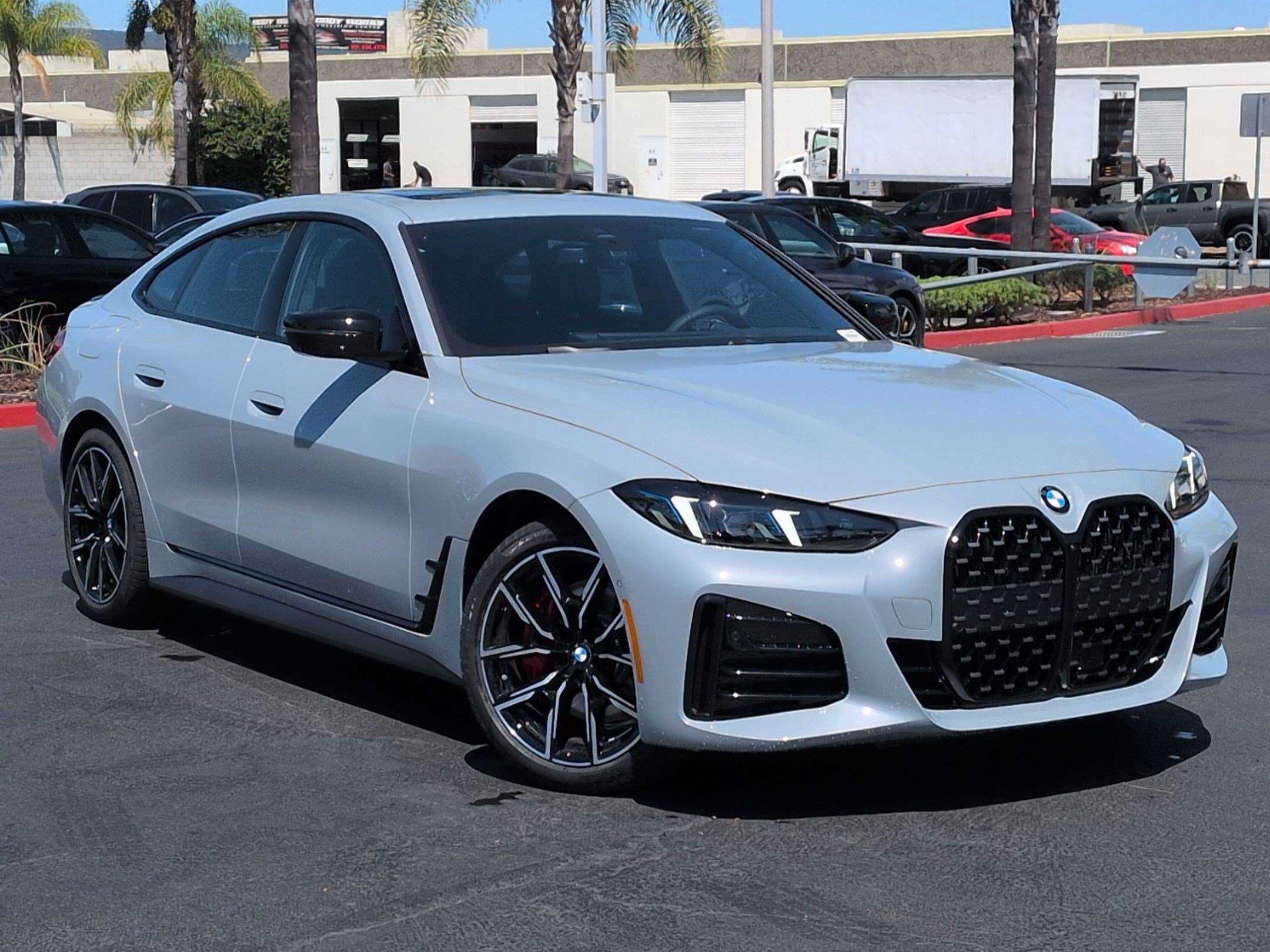 New 2026 BMW 430i w/ M Sport Package RWD image 2