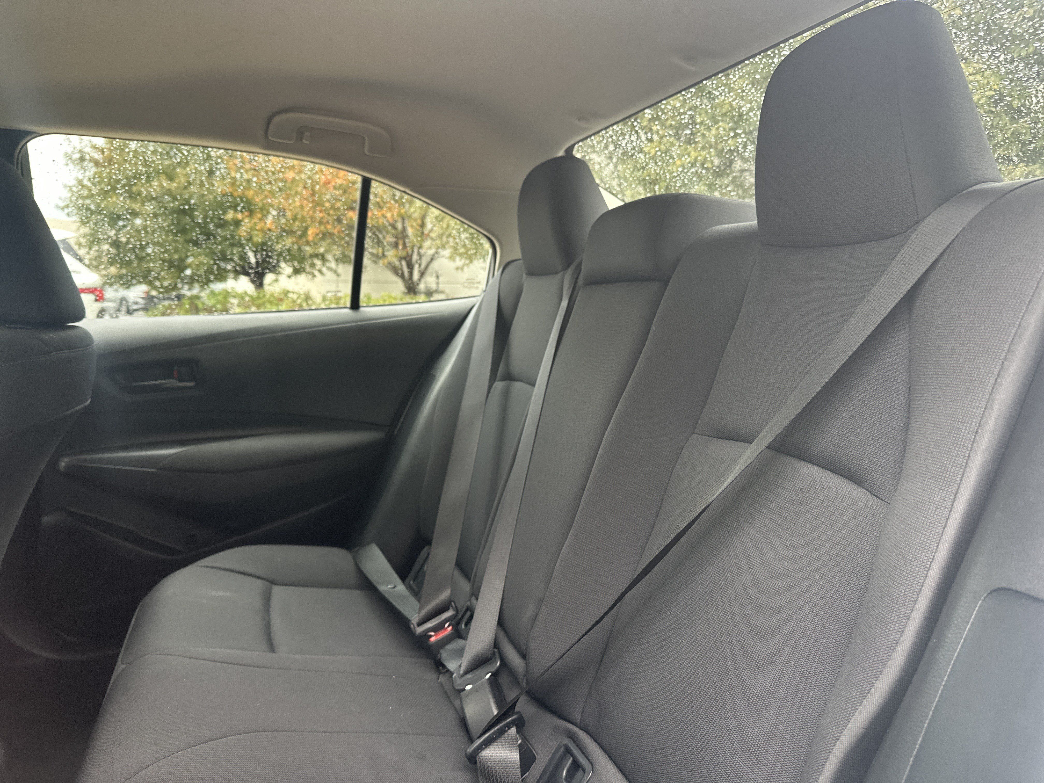 Used 2026 Toyota Corolla LE FWD image 30