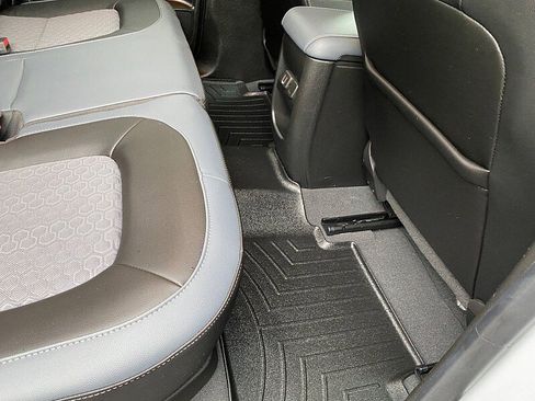 Used 2022 Chevrolet Colorado Z71 image 35