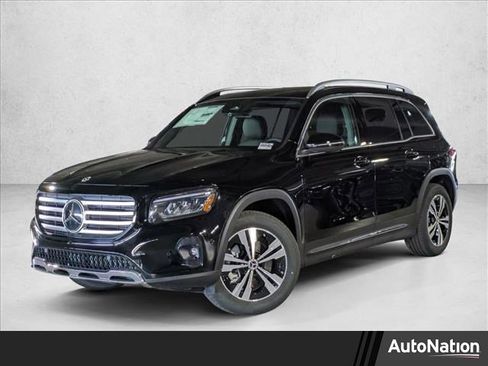 New 2025 Mercedes-Benz GLB 250 4MATIC image 1