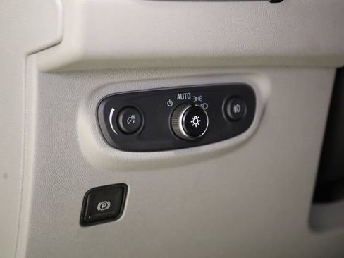 Used 2018 GMC Terrain SLT image 14