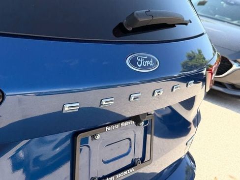 Used 2023 Ford Escape ST-Line Elite AWD/4WD image 16