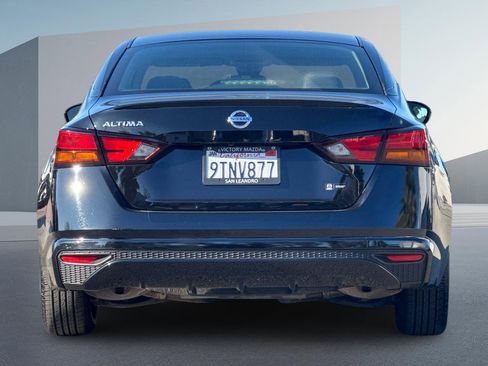 Used 2022 Nissan Altima 2.5 S image 5