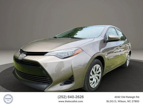 Used 2018 Toyota Corolla LE w/ Body Protection Package FWD image 1