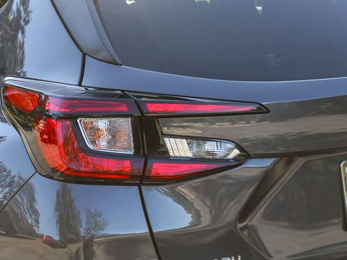 Used 2024 Subaru Crosstrek 2.0i Premium AWD/4WD image 7