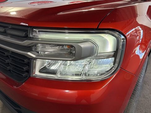 Used 2022 Ford Maverick Lariat image 2