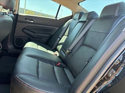 Used 2023 Nissan Altima 2.0 SR FWD image 14