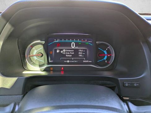 Used 2019 Honda Pilot Touring image 11