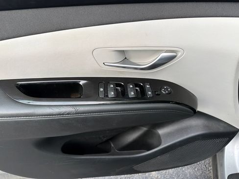 Used 2022 Hyundai Tucson Limited w/ Cargo Package FWD image 6