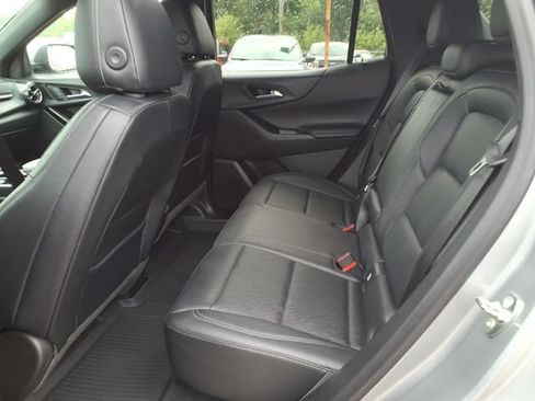 Used 2026 Chevrolet Equinox LT w/ Convenience Package II FWD image 9