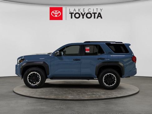 New 2026 Toyota 4Runner 4WD image 3