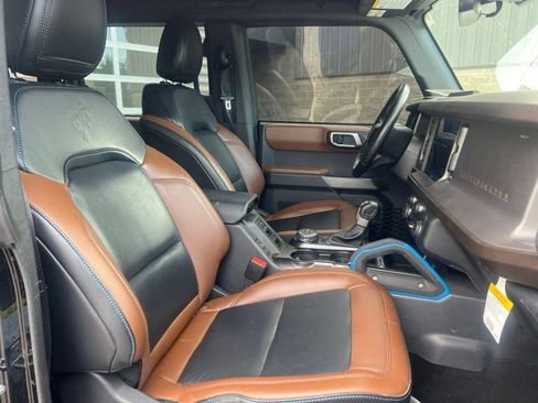 Used 2023 Ford Bronco Outer Banks w/ Sasquatch Package AWD/4WD image 11