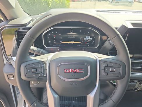 New 2026 GMC Sierra 1500 SLE image 21