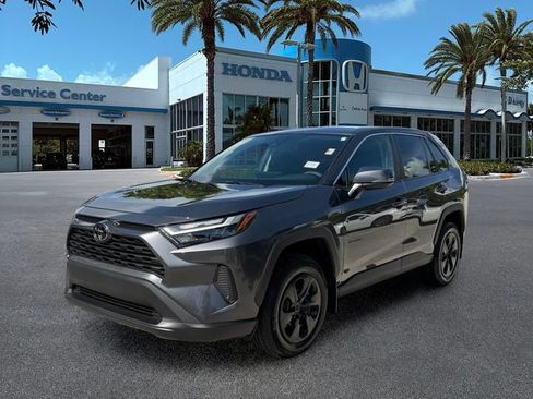 Used 2025 Toyota RAV4 LE FWD image 4