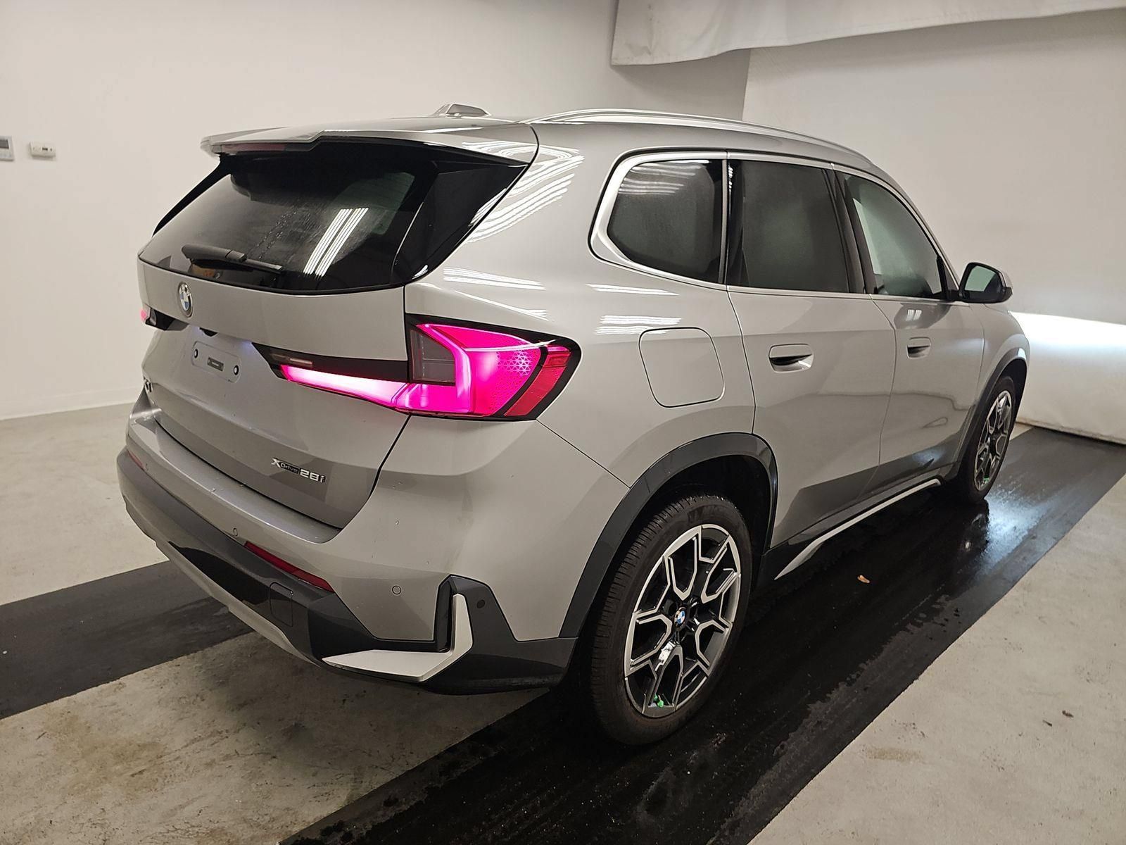 Certified 2023 BMW X1 xDrive28i w/ Convenience Package AWD/4WD image 4