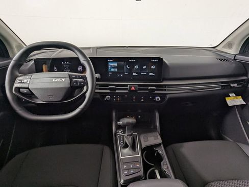 New 2026 Kia Sportage LX FWD image 14