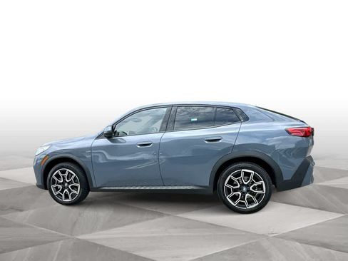 Used 2025 BMW X2 xDrive28i AWD/4WD image 5