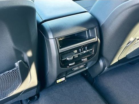 New 2025 Jeep Grand Cherokee Laredo X w/ Luxury Tech Group I image 17