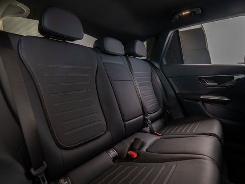 Certified 2025 Mercedes-Benz GLC 350e GLC 350e image 32