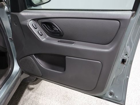 Used 2007 Ford Escape XLS image 21