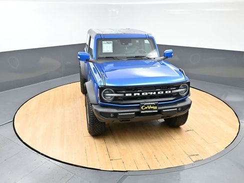 Used 2022 Ford Bronco Outer Banks w/ Sasquatch Package AWD/4WD image 10
