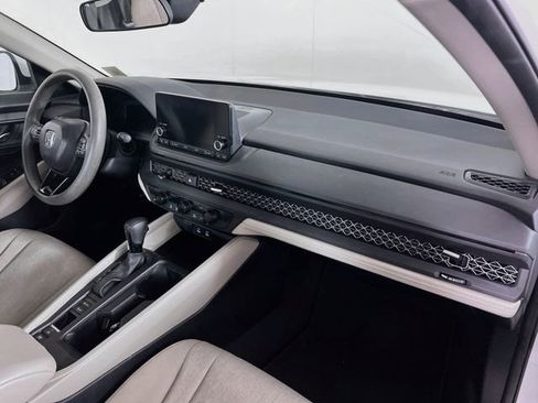 Certified 2023 Honda Accord EX image 30