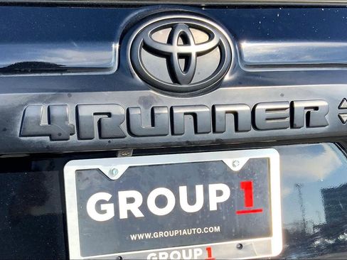 Used 2021 Toyota 4Runner TRD Off-Road Premium image 10