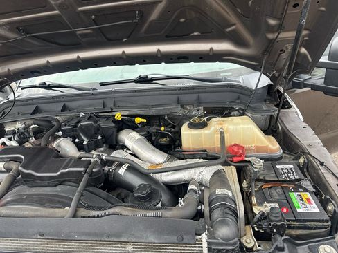 Used 2016 Ford F350 Lariat w/ Lariat Interior Package image 39