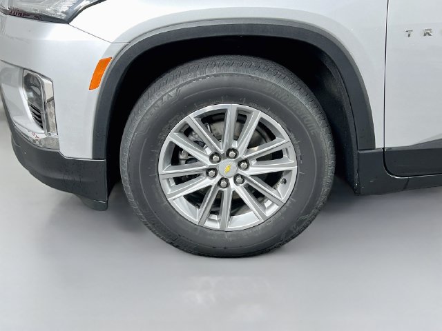 Used 2022 Chevrolet Traverse LT w/ LPO, Cargo Package AWD/4WD image 8