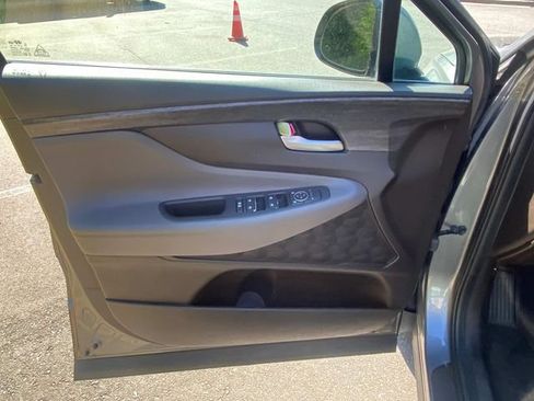 Used 2019 Hyundai Santa Fe SEL FWD image 10