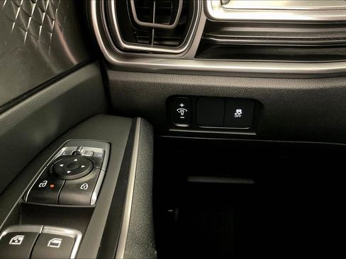 Certified 2026 Kia Sorento LX FWD image 15