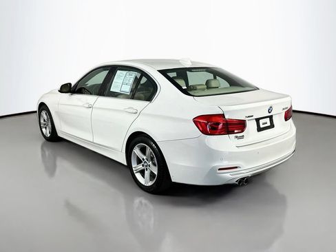 Used 2016 BMW 328i xDrive Sedan AWD/4WD image 5