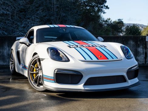 Certified 2016 Porsche Cayman GT4 image 9