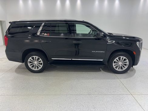 Used 2023 GMC Yukon SLT image 6