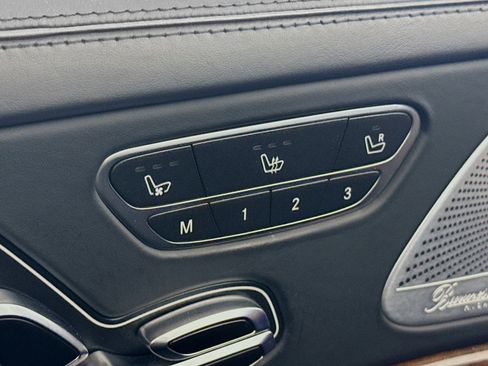 Used 2015 Mercedes-Benz S 65 AMG Sedan image 22