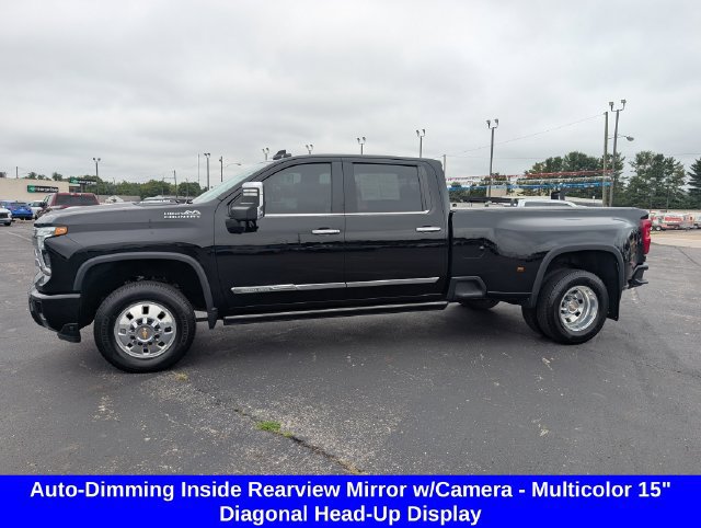 Used 2025 Chevrolet Silverado 3500 High Country w/ High Country Premium Package AWD/4WD image 5