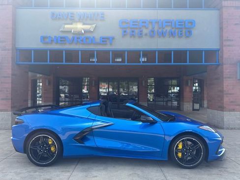 Used 2025 Chevrolet Corvette Stingray Coupe w/ Z51 Performance Package image 11