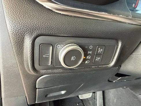 Used 2021 Ford Explorer Limited w/ Equipment Group 301A RWD image 16