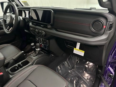 New 2026 Jeep Wrangler Unlimited Rubicon AWD/4WD image 18