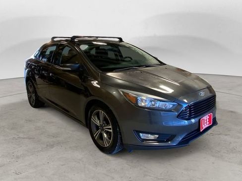 Used 2016 Ford Focus SE image 7